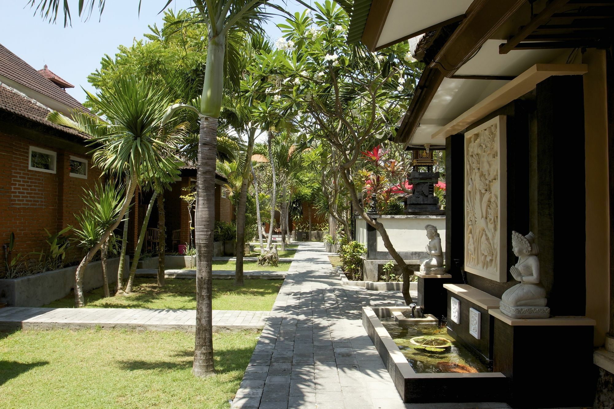 Ayu Lili Garden Hotel Kuta Kuta  Exterior photo